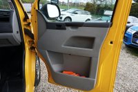 Volkswagen Transporter, 2015 - 13